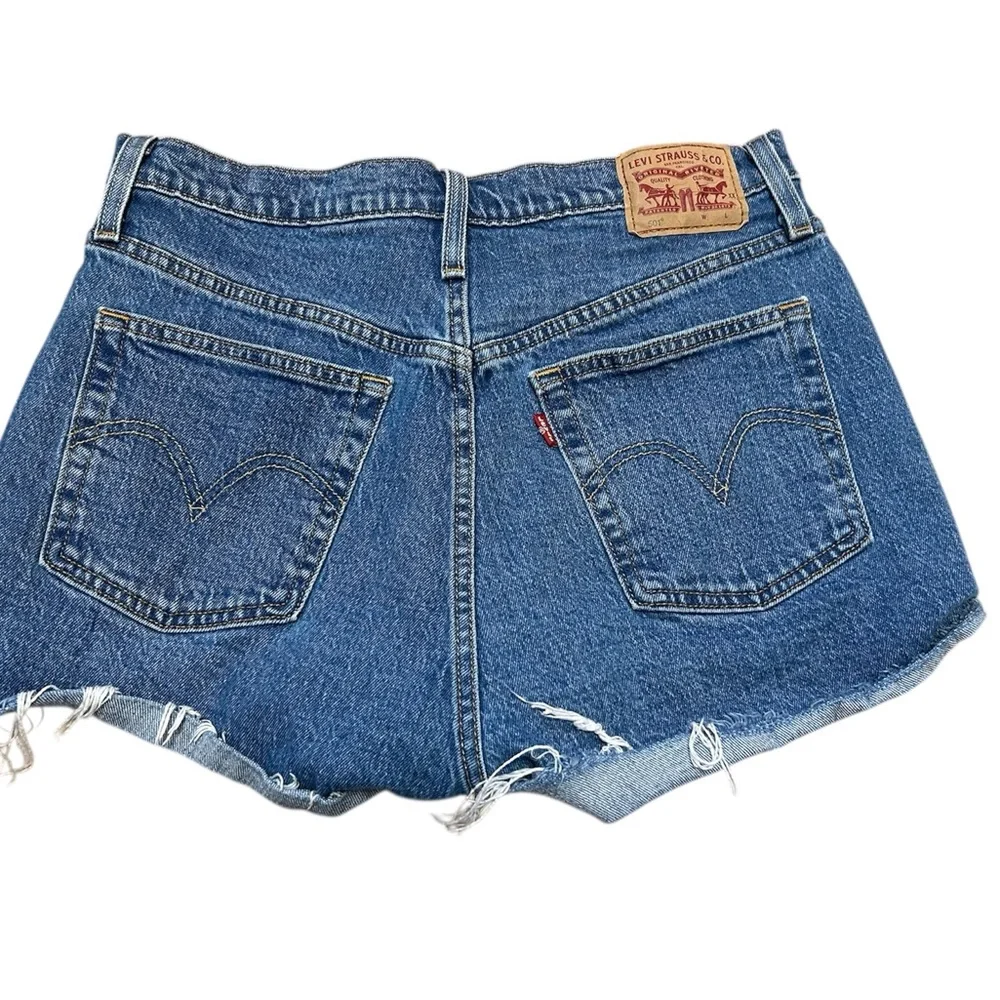Levis 501 Blue Denim Women's High-Waist Cutoff Shorts Size 29